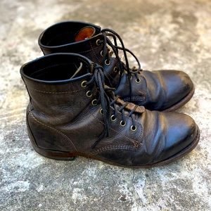 Men’s Frye Boot Size 8